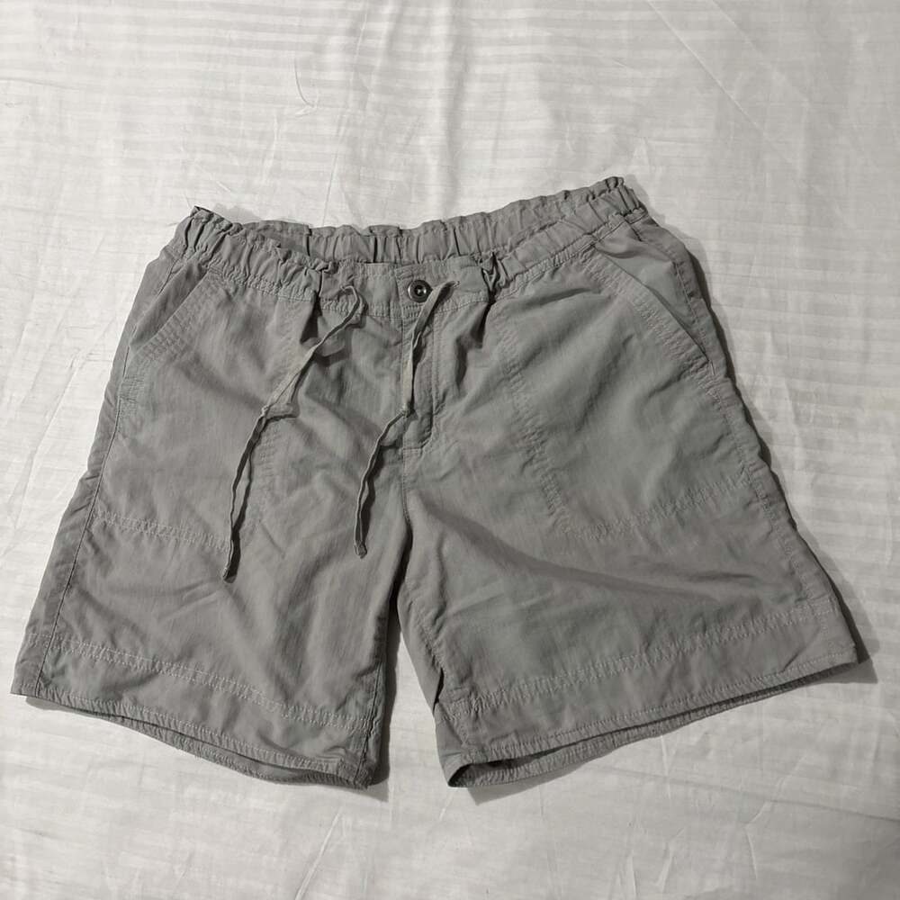 Patagonia Shorts Women’s 4 Gray Nylon Modern Fit Hiking Outdoors.